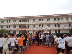 吉安安?？h城東學(xué)校18.5KW箱式無負(fù)壓供水設(shè)備一套